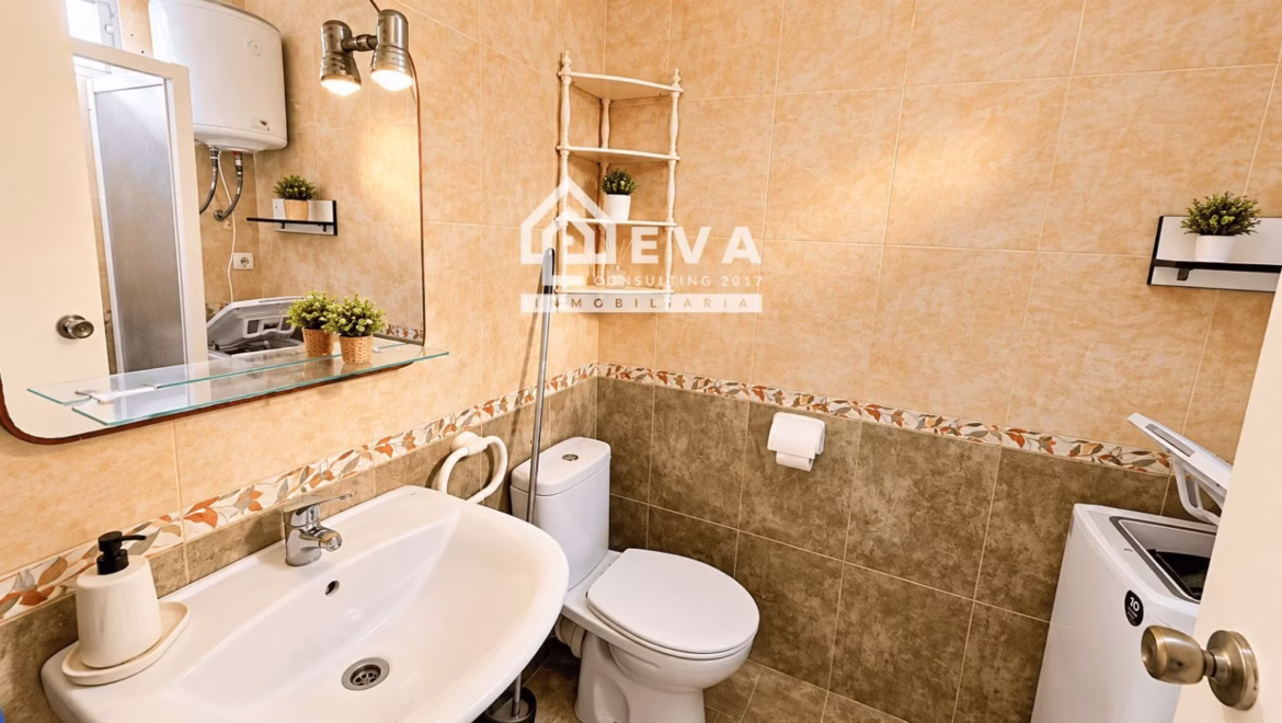 Apartamento en alquiler con terraza junto a la playa del Pinar, Grao de Castellón - foto 10 | Inmobiliaria en Castellón