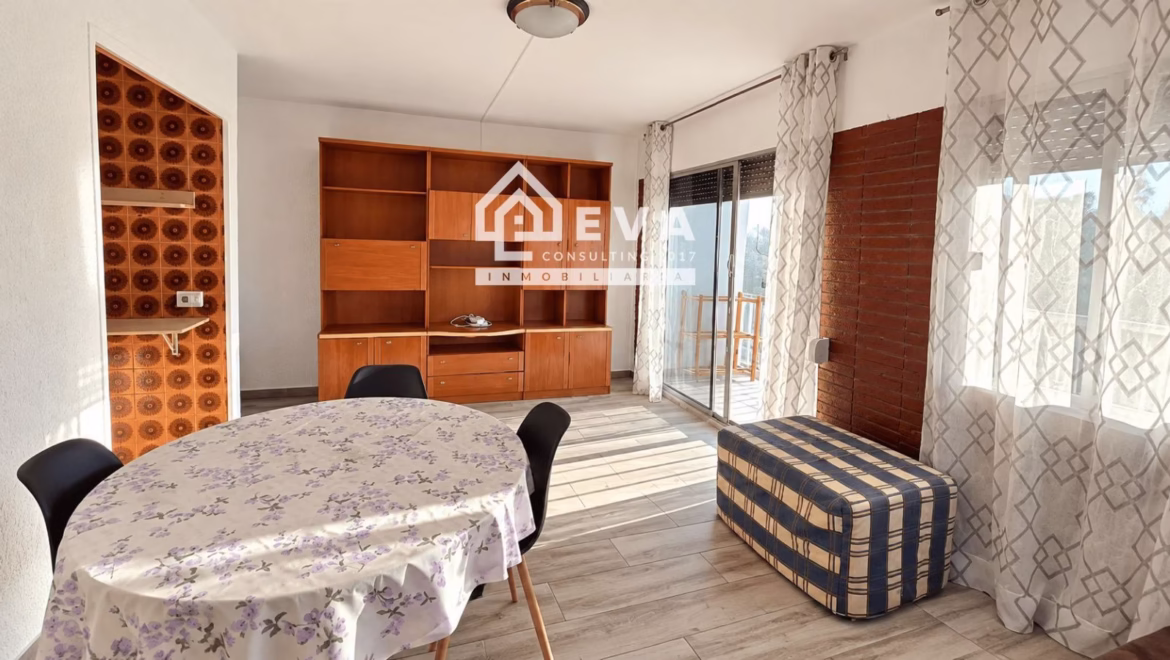 Apartamento en alquiler con terraza junto a la playa del Pinar, Grao de Castellón - foto 4 | Inmobiliaria en Castellón