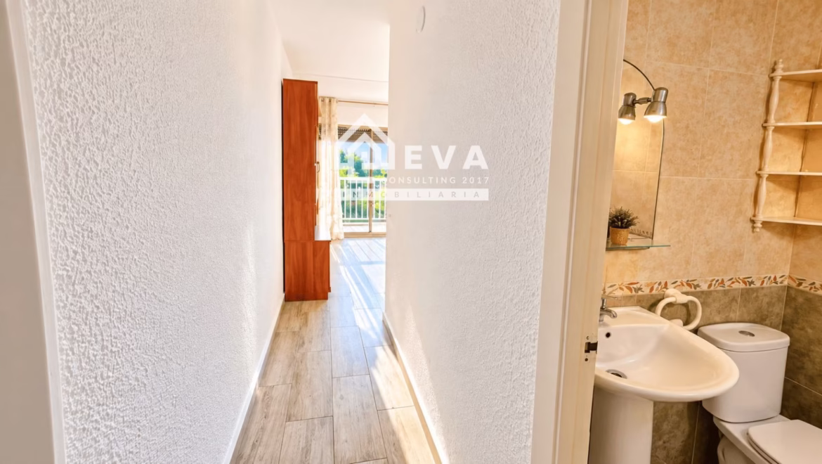 Apartamento en alquiler con terraza junto a la playa del Pinar, Grao de Castellón - foto 7 | Inmobiliaria en Castellón
