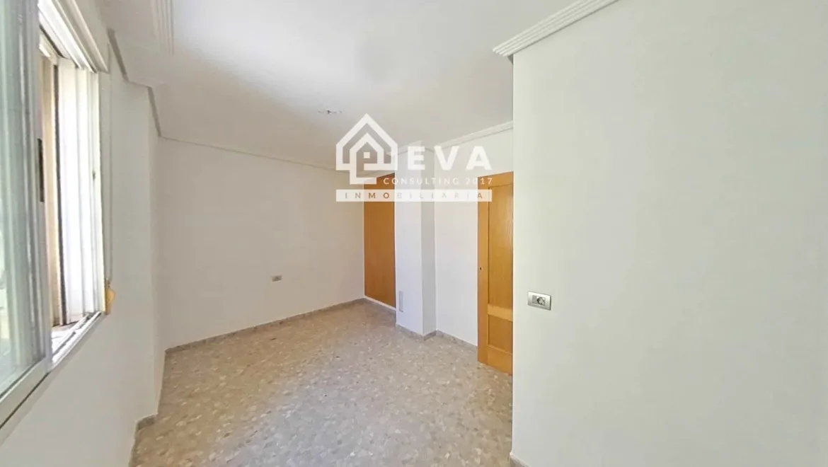 Casa adosada de banco en venta en Castellón con garaje - foto 17 | Inmobiliaria en Castellón