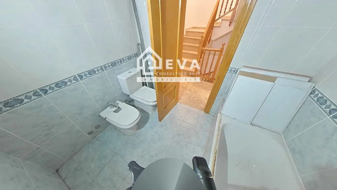 Casa adosada de banco en venta en Castellón con garaje - foto 18 | Inmobiliaria en Castellón