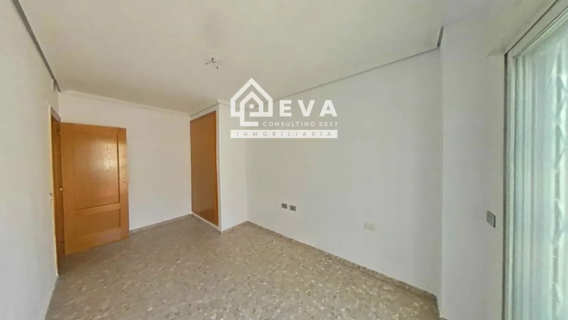 Casa adosada de banco en venta en Castellón con garaje - foto 21 | Inmobiliaria en Castellón