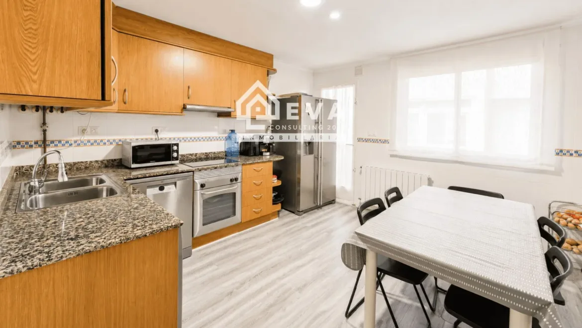 Chalet adosado en venta en Almassora pueblo con garaje y terraza - foto 11 | Inmobiliaria en Castellón