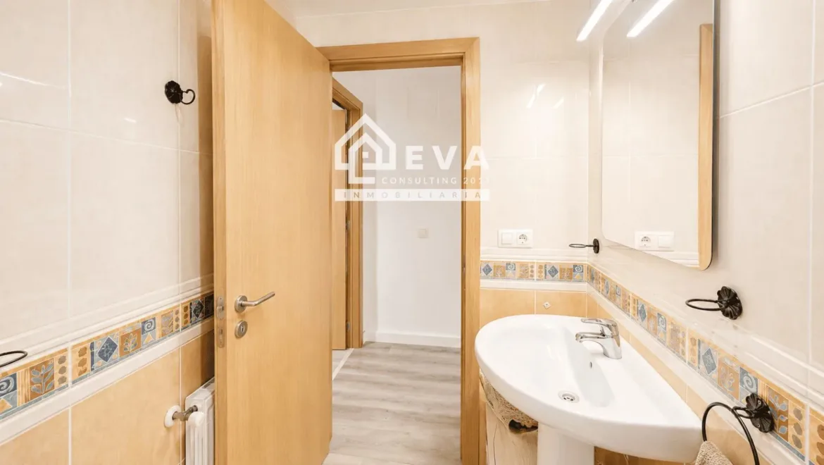 Chalet adosado en venta en Almassora pueblo con garaje y terraza - foto 13 | Inmobiliaria en Castellón