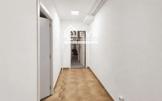 Chalet adosado en venta en Almassora pueblo con garaje y terraza