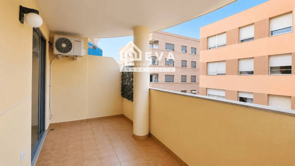 Espectacular piso con dos grandes terrazas, garaje y trastero en Almassora - foto 18 | Inmobiliaria en Castellón