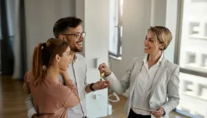 ¿Qué porcentaje se lleva la inmobiliaria en un alquiler ?