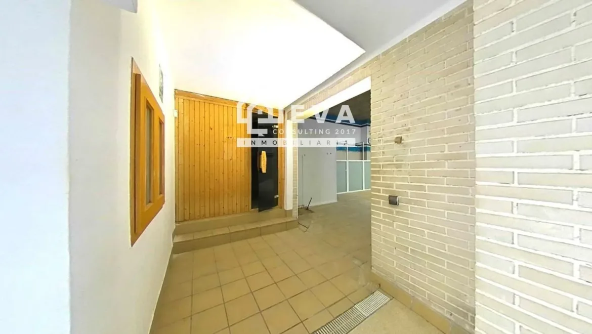 Local en venta en el centro de Castellón con 950 m² - foto 17 | Inmobiliaria en Castellón