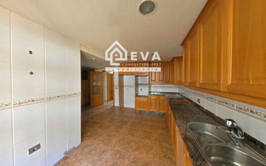 Casa adosada en venta en Castellón con garaje