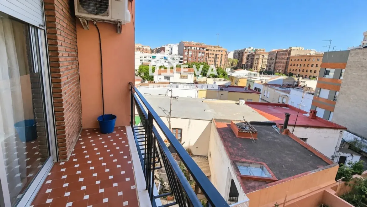Piso amueblado de 3 dormitorios en alquiler - foto 15 | Inmobiliaria en Castellón