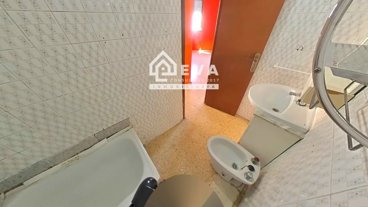 Piso bancario en venta en Vila-real para acondicionar - foto 26 | Inmobiliaria en Castellón