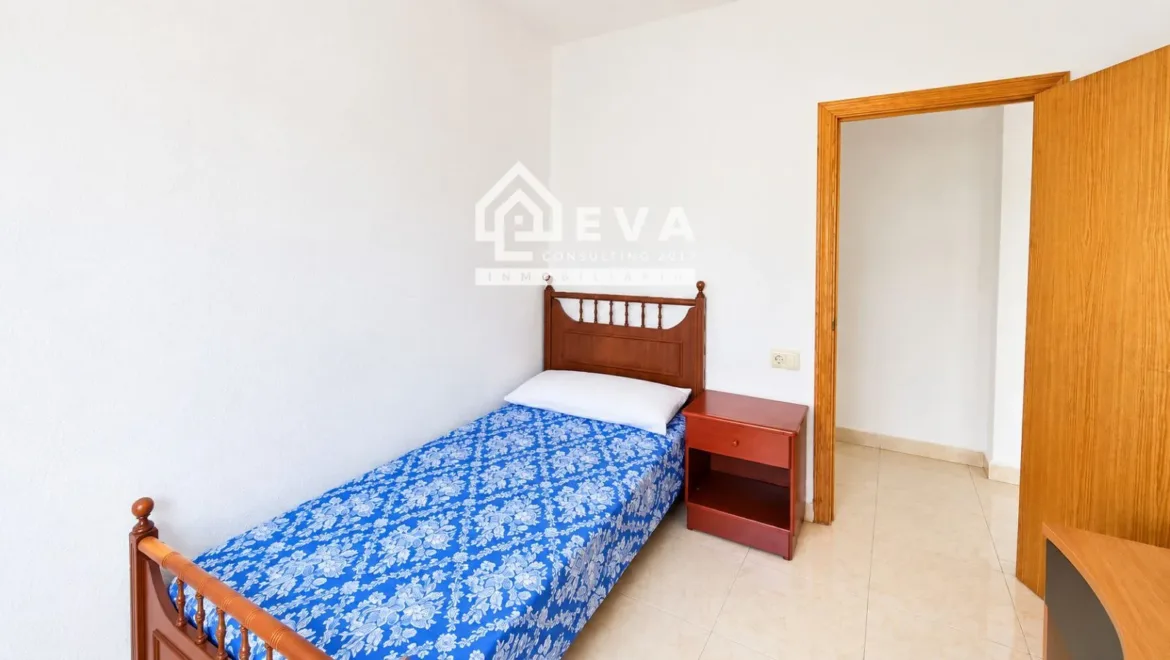 Piso en alquiler en Castellón de la Plana con 3 dormitorios y balcón - foto 10 | Inmobiliaria en Castellón