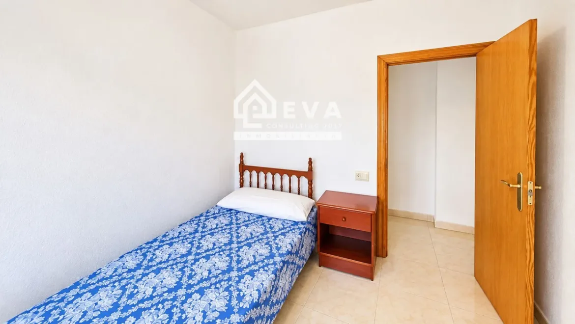 Piso en alquiler en Castellón de la Plana con 3 dormitorios y balcón - foto 11 | Inmobiliaria en Castellón