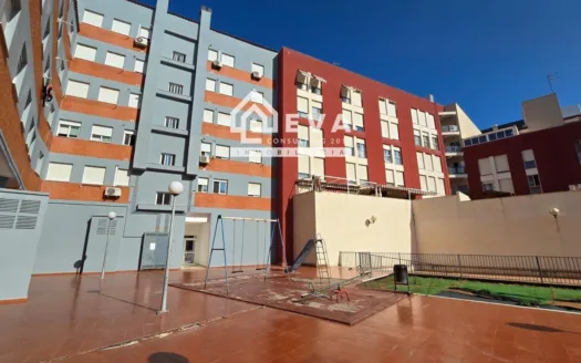 Piso en venta en zona UJI de Castellón con 4 dormitorios