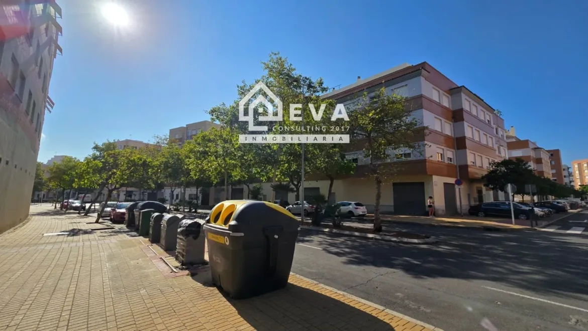 Piso en venta en zona UJI de Castellón con 4 dormitorios - foto 3 | Inmobiliaria en Castellón