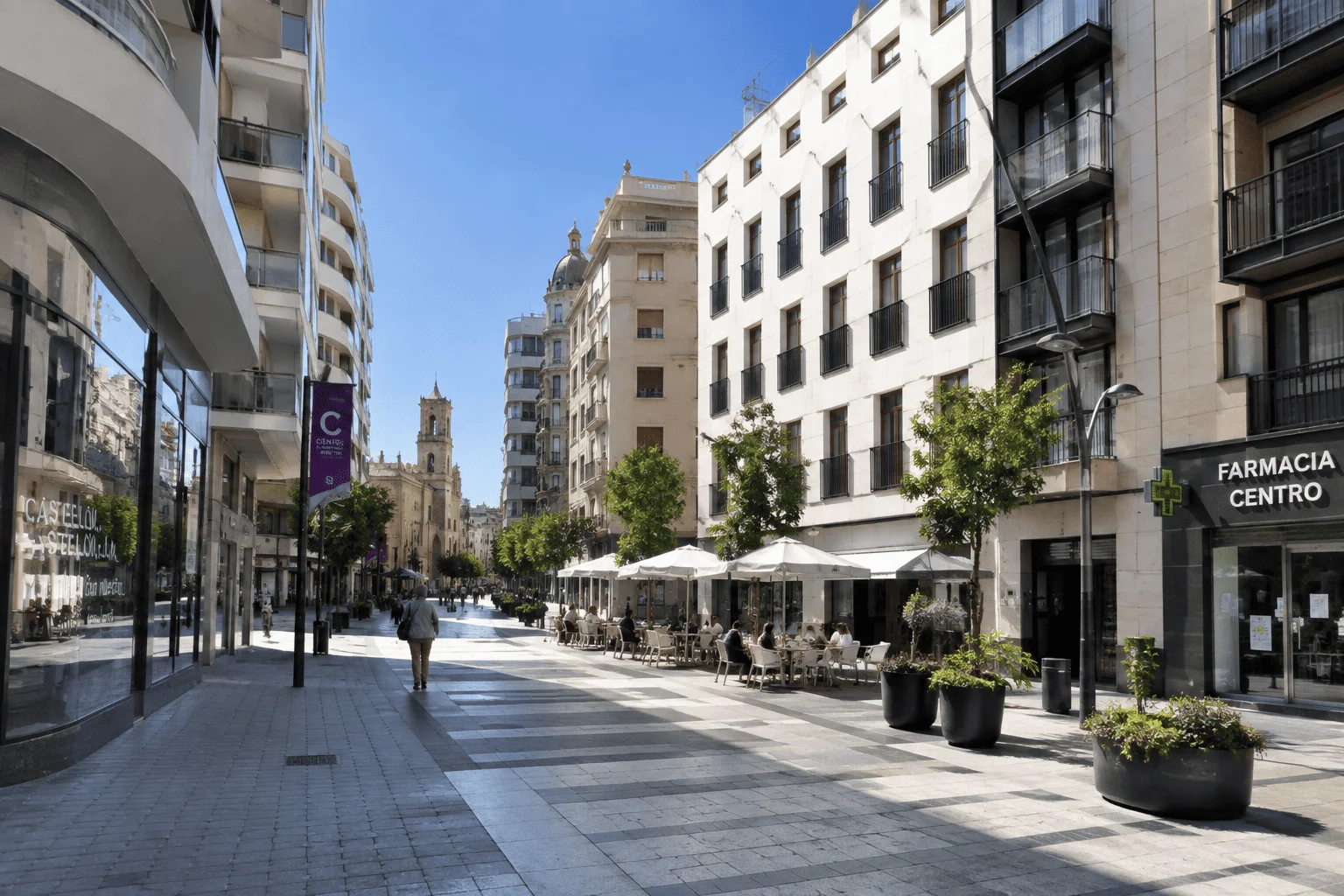 Vivienda en el centro de Castellón con ascensor y características relevantes para su valoración y venta.